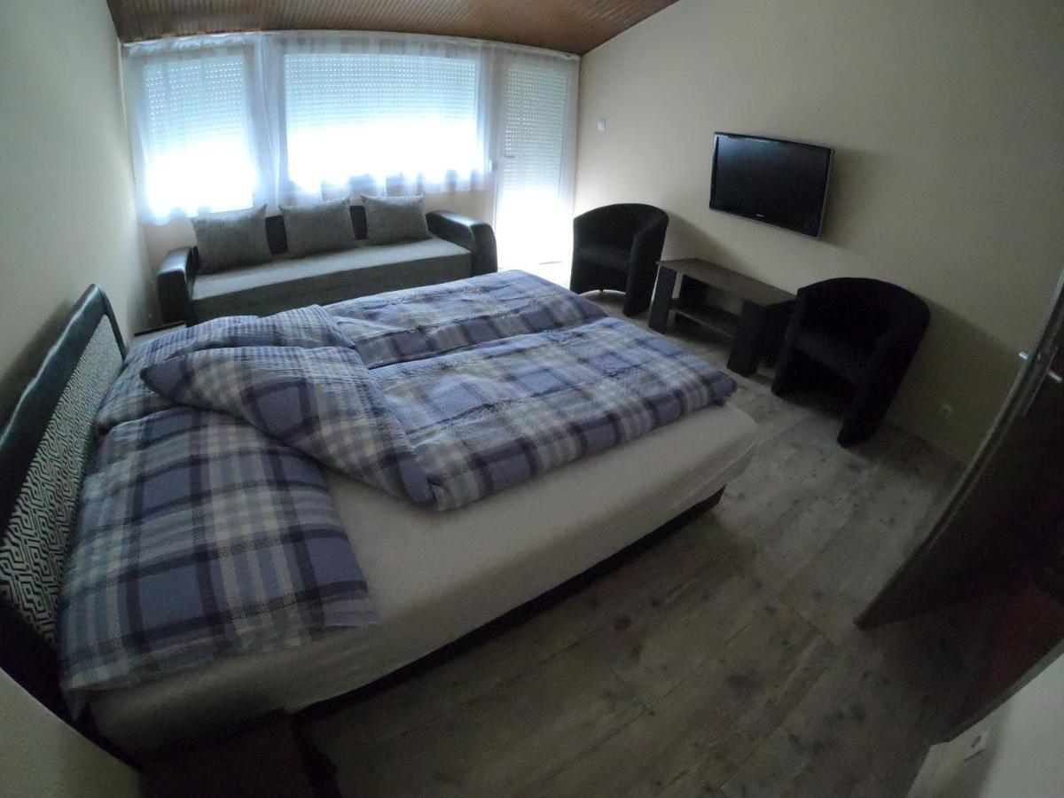 Dami Apartman Hajdúszoboszló Exteriör bild